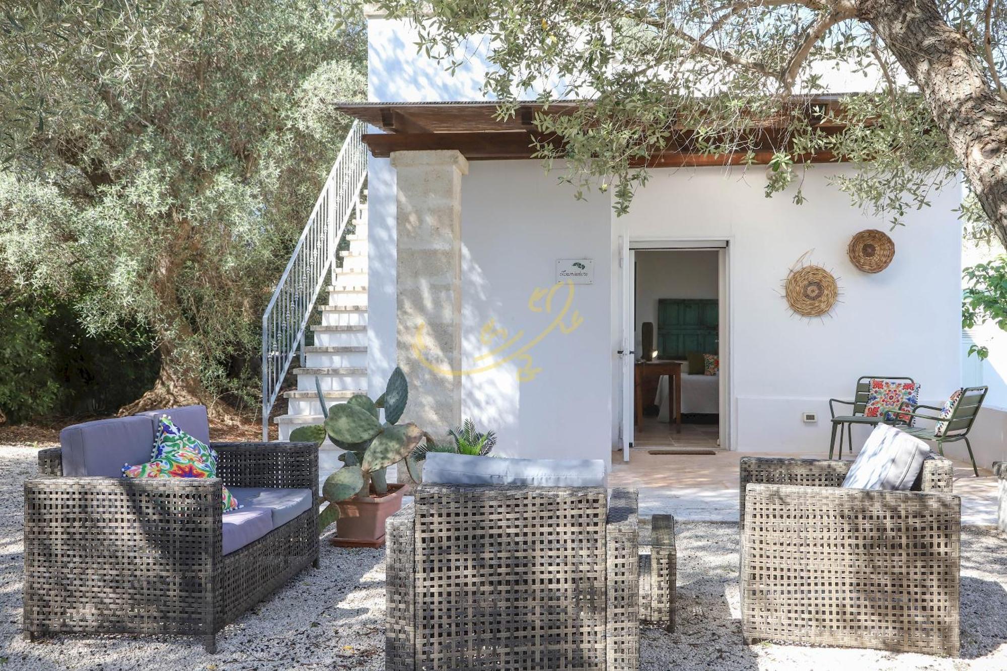 Td Dimora Del Giglio With Organic Garden With Pool Villa Остуни Екстериор снимка
