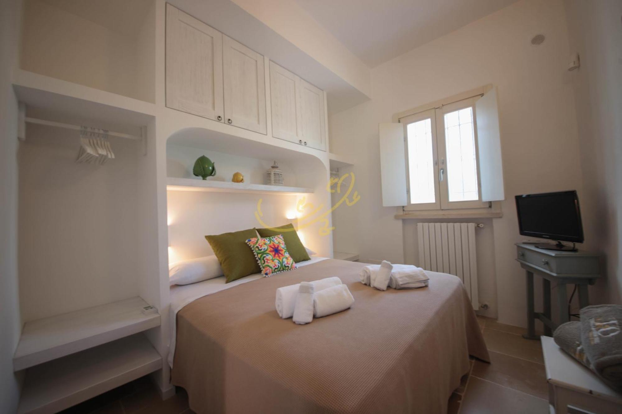 Td Dimora Del Giglio With Organic Garden With Pool Villa Остуни Екстериор снимка